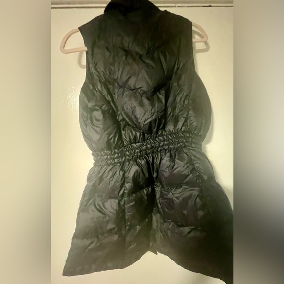 Athleta black puffer vest size M - Picture 2 of 7